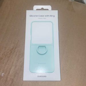 Samsung Silicone Case with Ring Galaxy Z Flip5